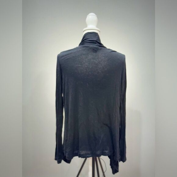 CLEARANCE! Black Forever 21 Open Front L/S Top VGUC - Picture 2 of 4